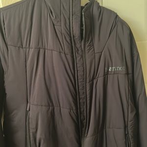 Men’s medium marmot soft jacket broken zipper on right pocket. Please read!!